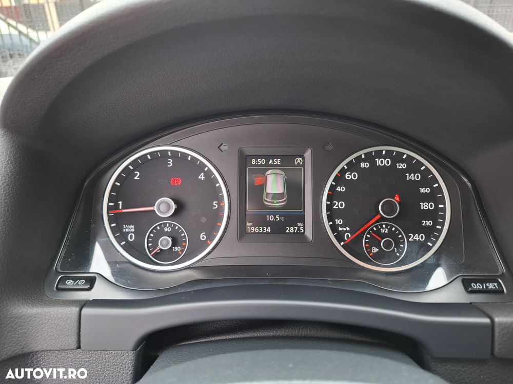 Volkswagen Tiguan 2.0 TDI SCR 4MOTION BlueMotion Technology Lounge Sport & Style - 23