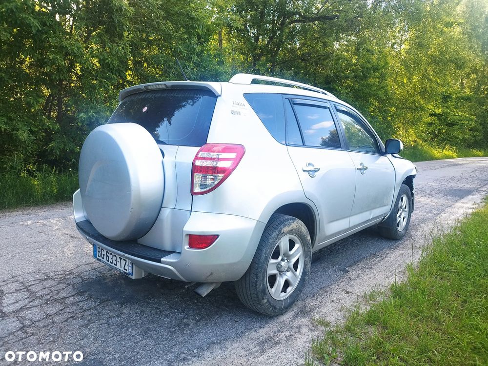 Toyota RAV4 2.2 D-4D 4x4 Life - 6