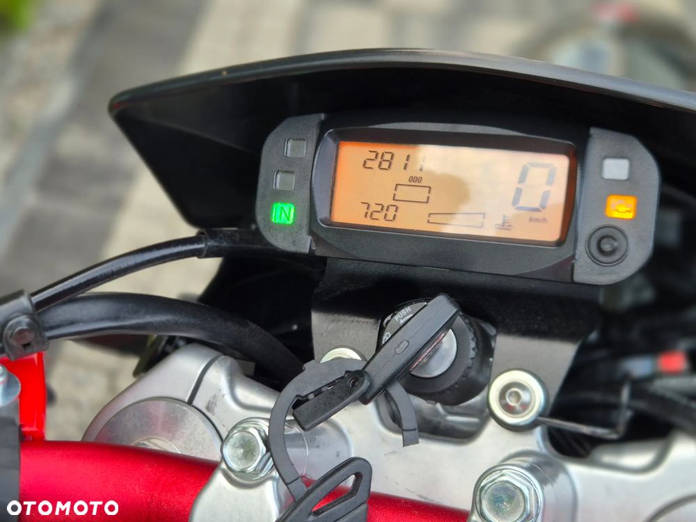 Aprilia SX - 12