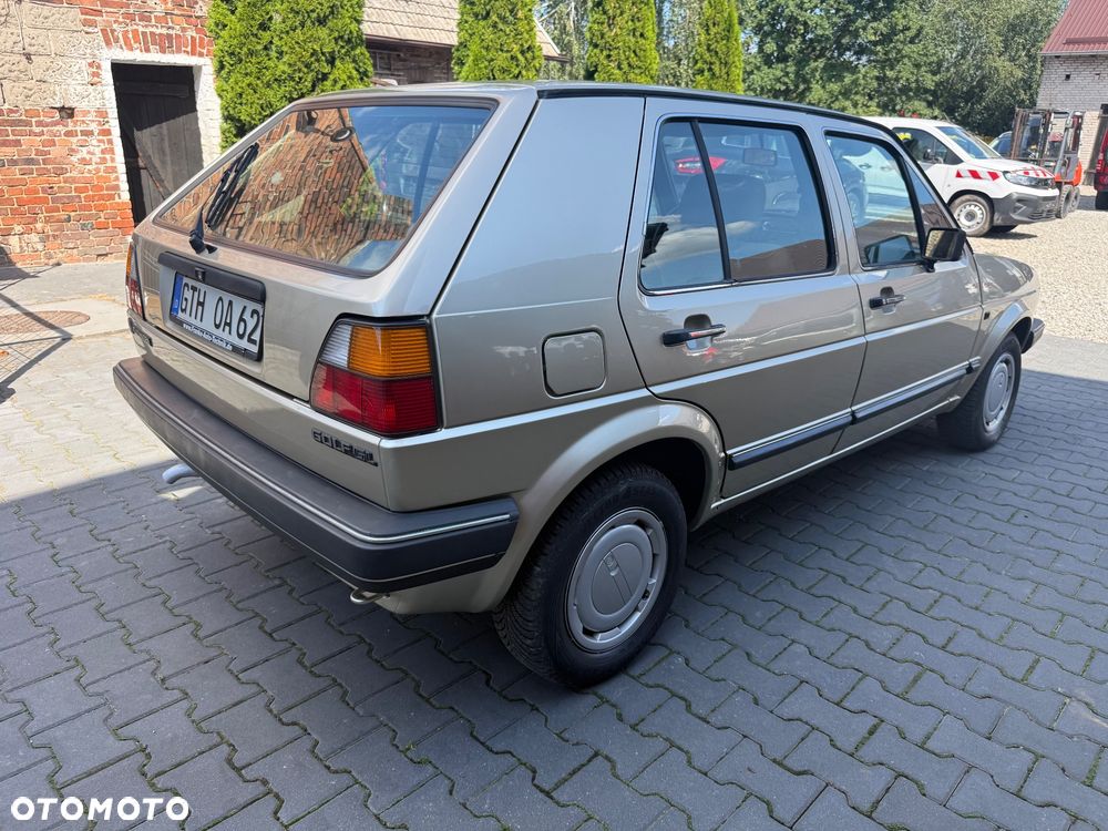 Volkswagen Golf - 3