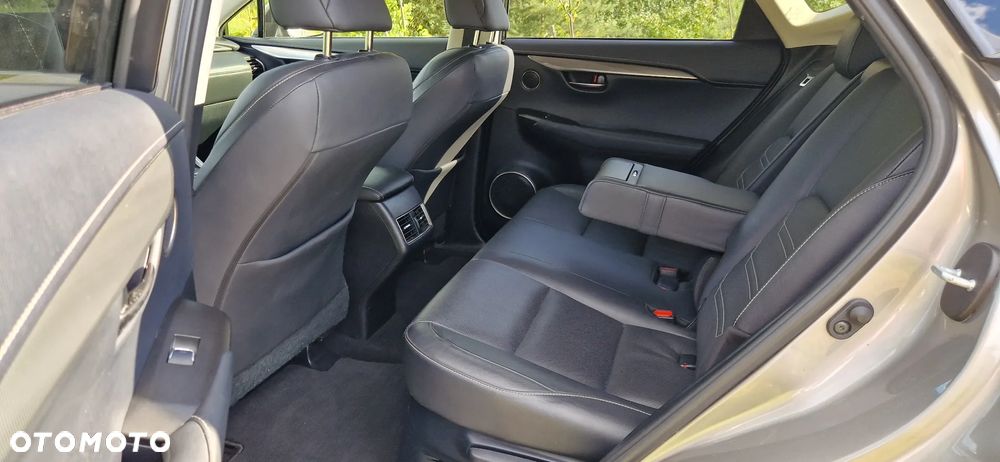 Lexus NX 300 Comfort AWD - 8