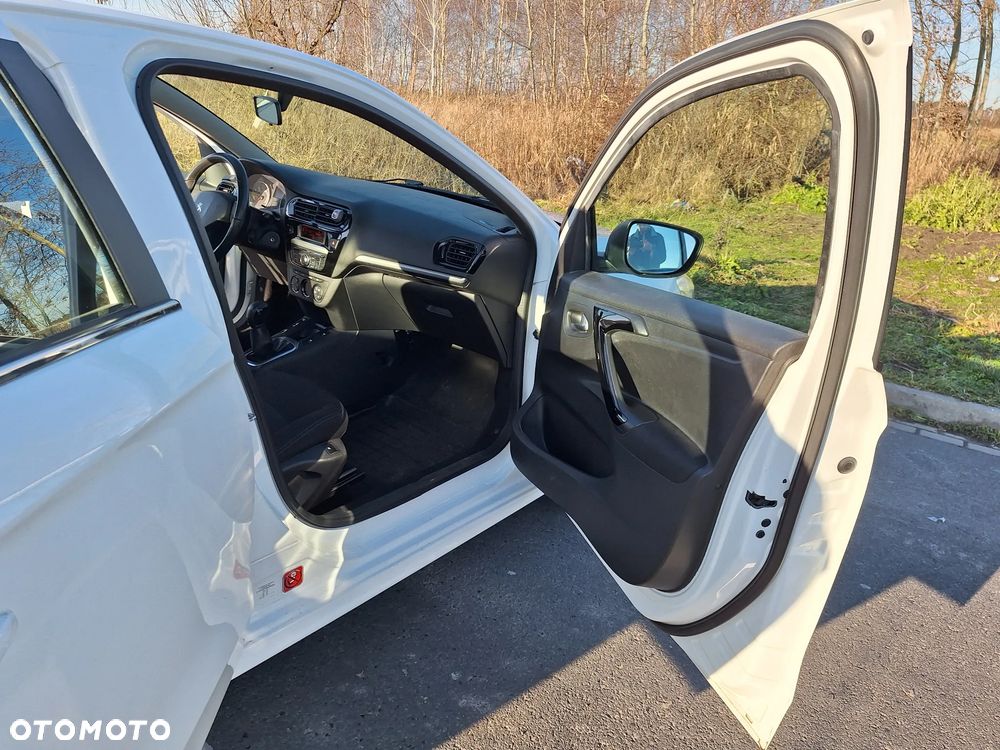 Peugeot 301 1.6 VTi Allure EU6 - 6