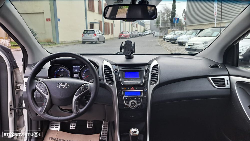 Hyundai i30 SW 1.6 CRDi Style - 34