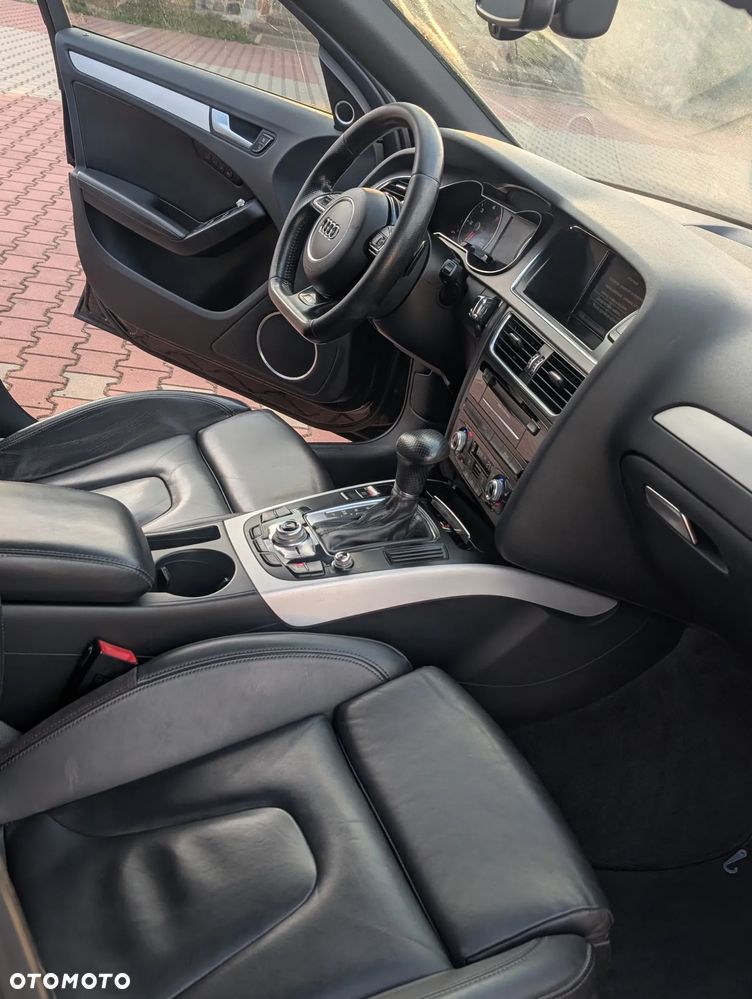 Audi A4 Limousine - 12