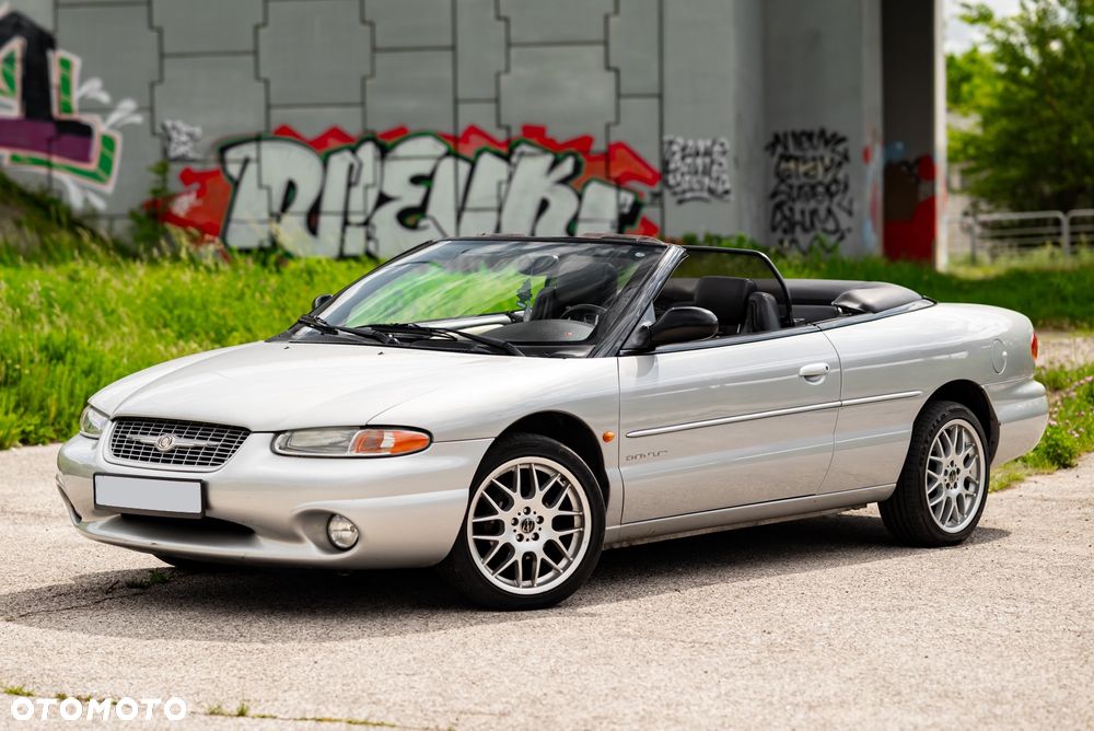 Chrysler Stratus - 9
