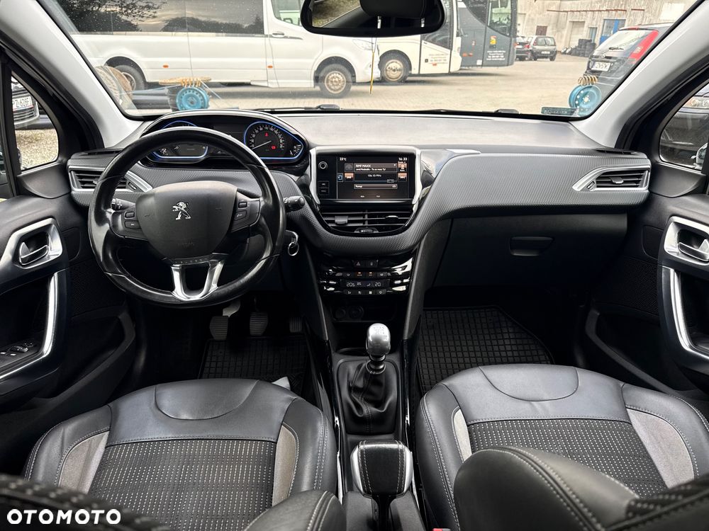 Peugeot 2008 1.6 BlueHDi Allure - 11