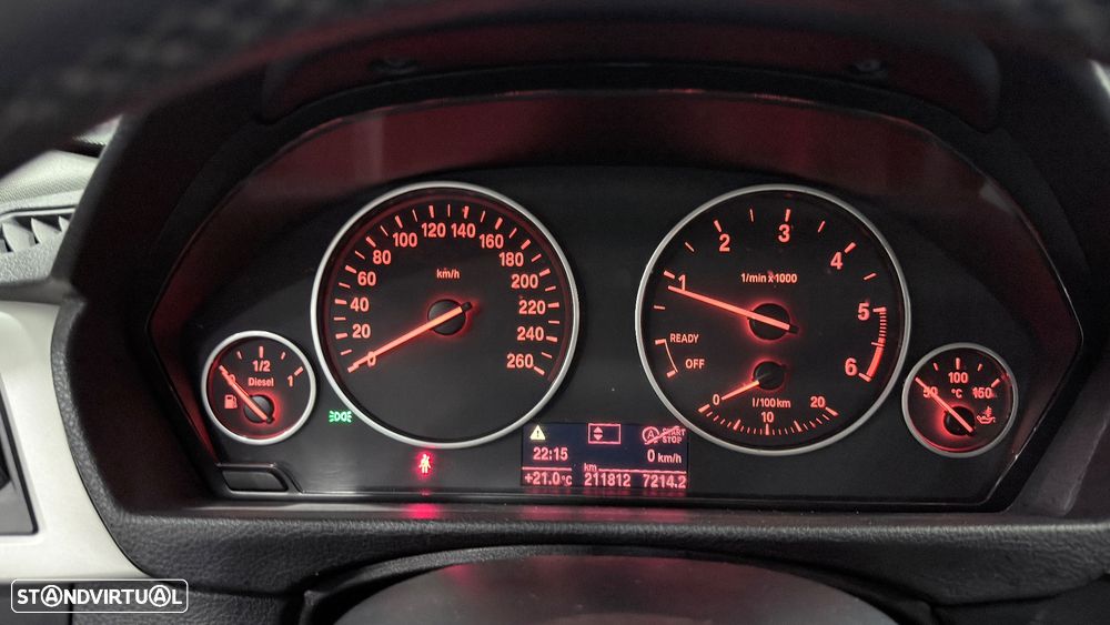 BMW 320 d Luxury Line - 18