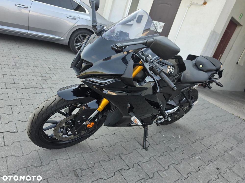 Yamaha YZF - 2