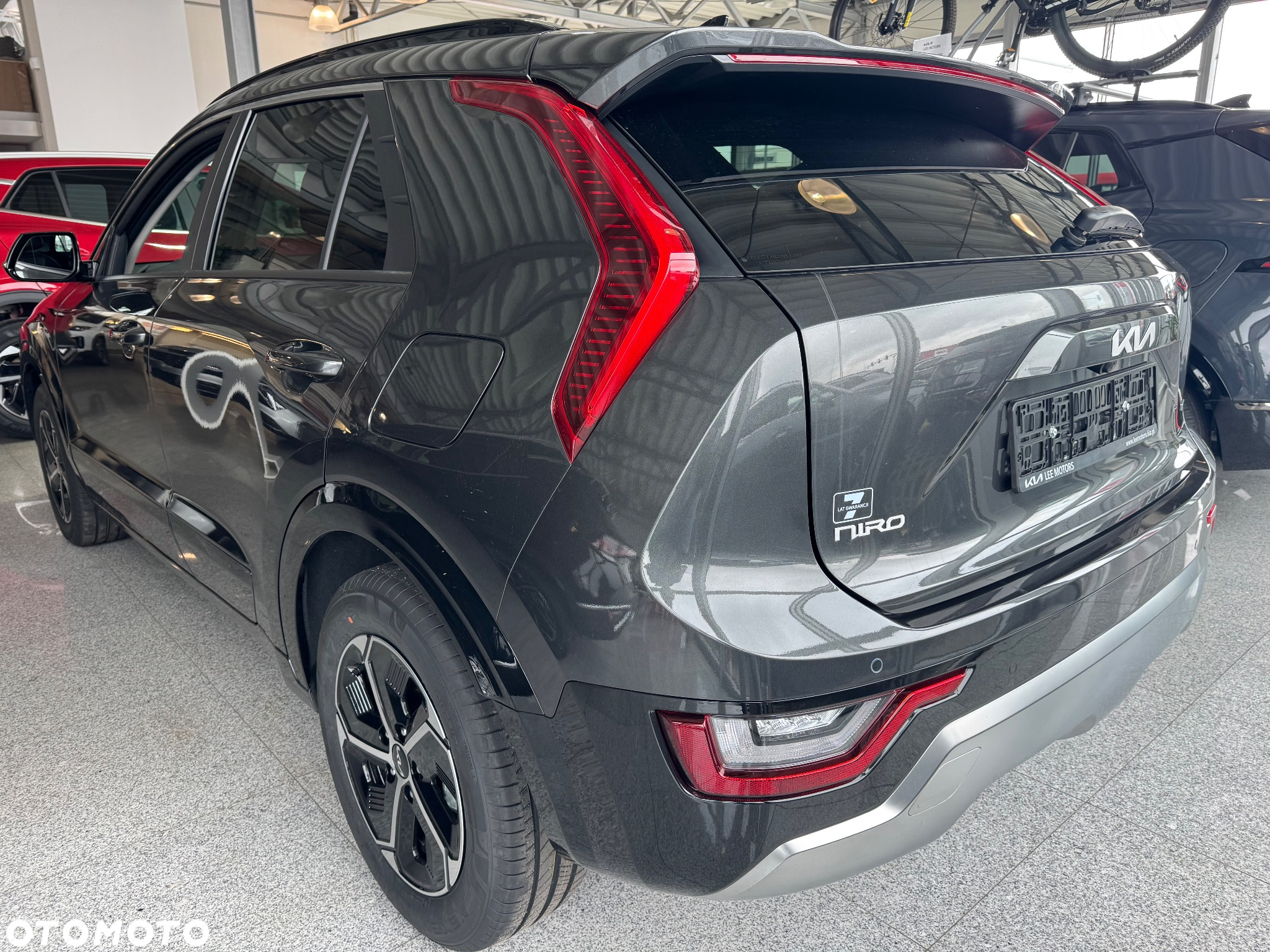 Kia Niro 1.6 GDI Hybrid L - 6