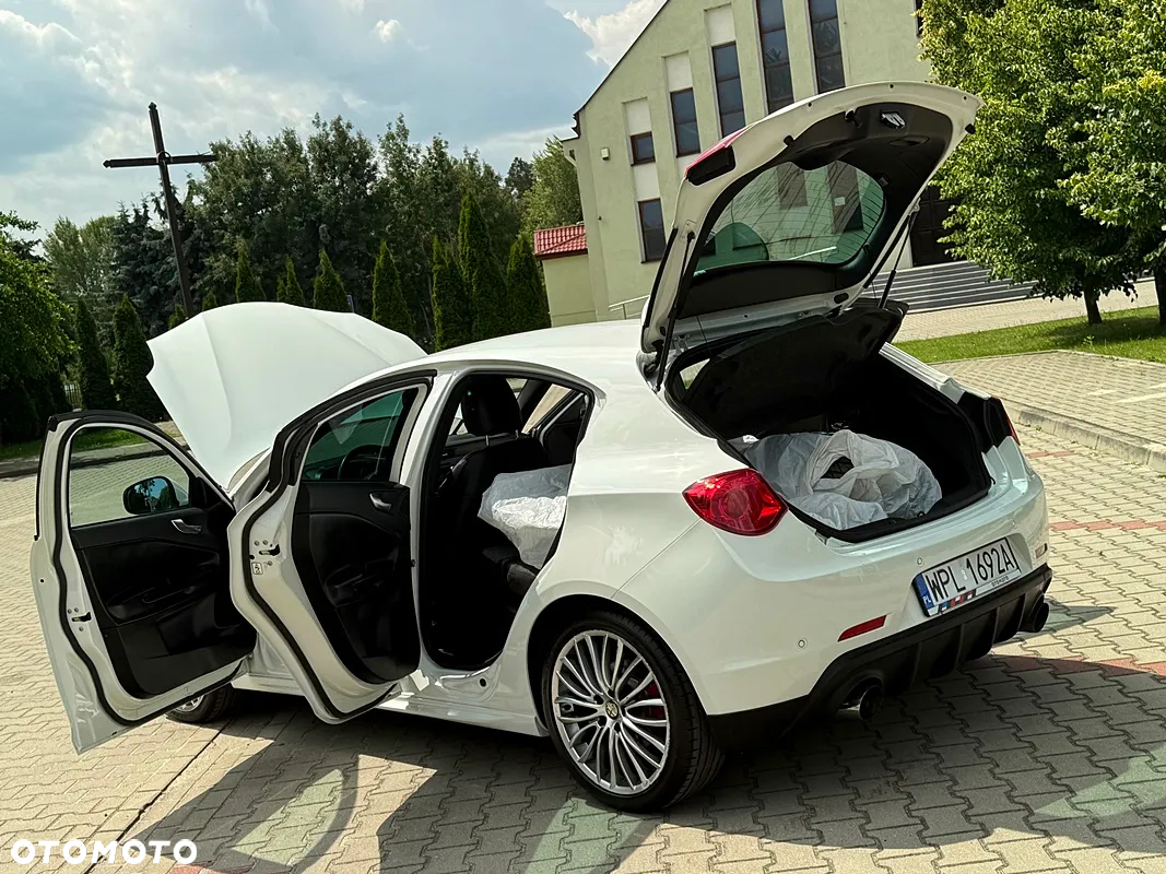 Alfa Romeo Giulietta 1.4 TB MultiAir Exclusive - 37