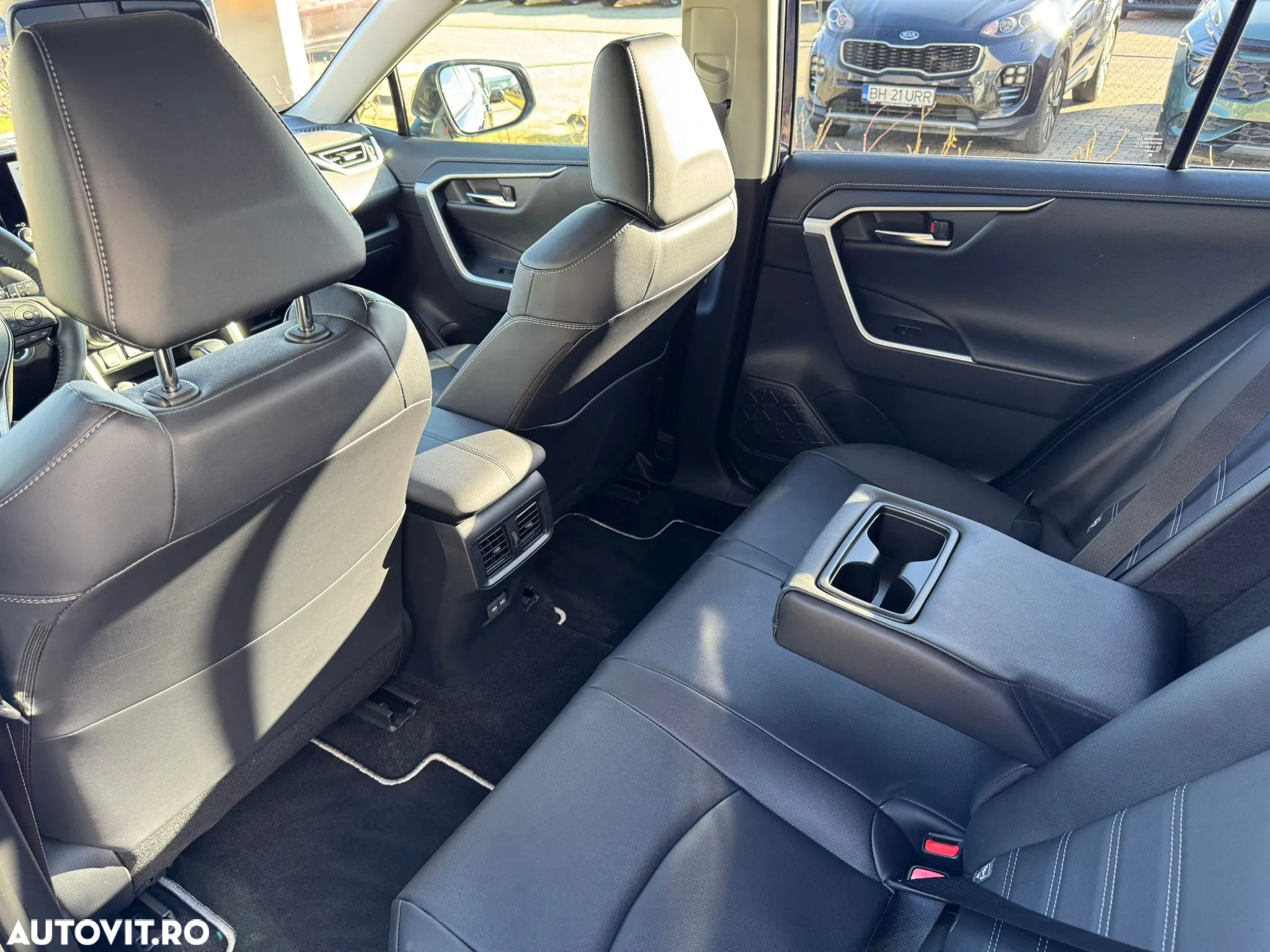 Toyota RAV4 2.5 Hybrid VVT-iE 4x4 Luxury - 17