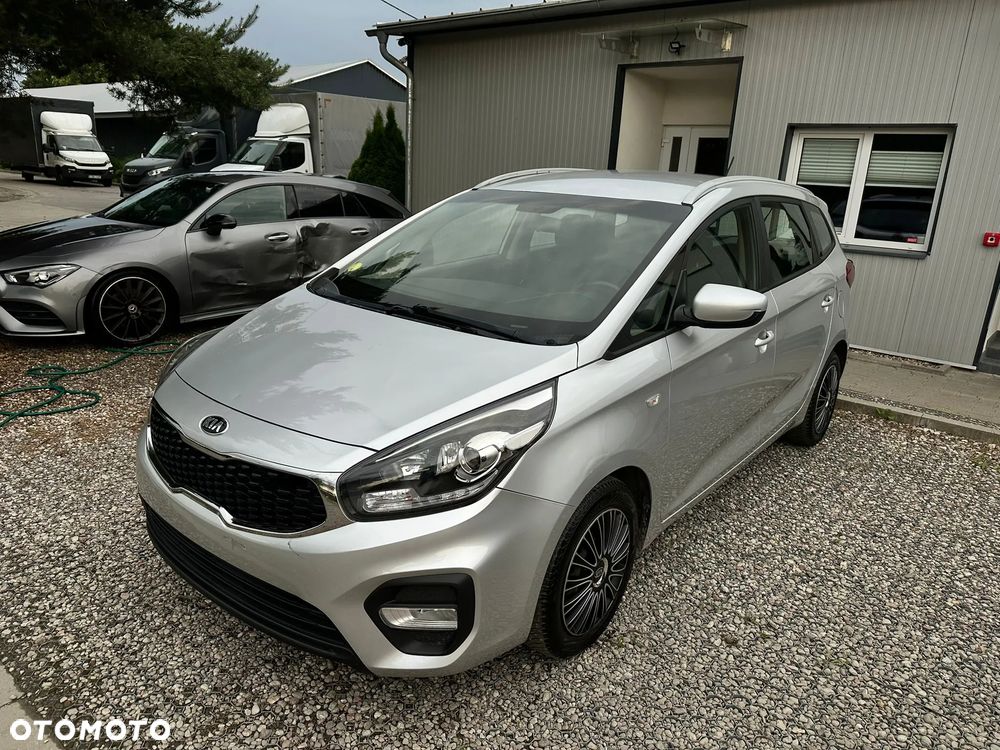 Kia Carens 1.7 CRDi L - 1