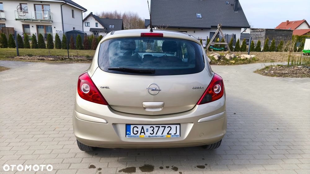 Opel Corsa 1.2 16V Enjoy - 6