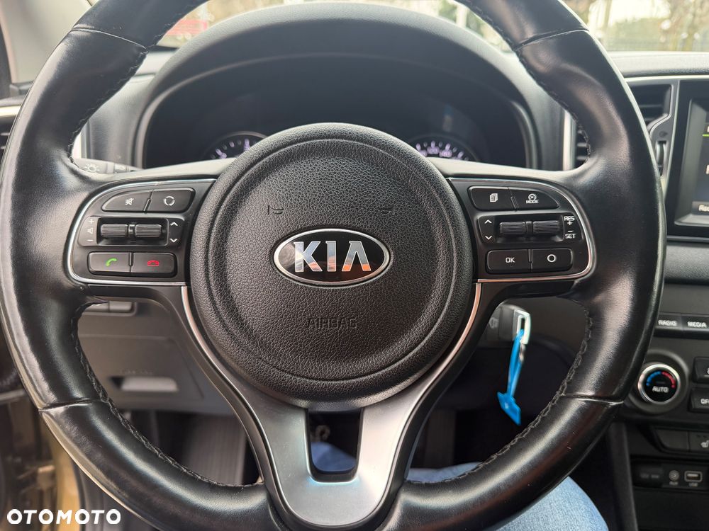Kia Sportage 2,0 CRDI 2WD ISG Spirit - 27
