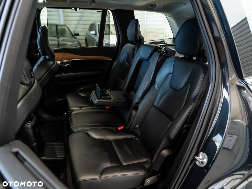 Volvo XC 90 T8 AWD Plug-In Hybrid Inscription 7os - 32