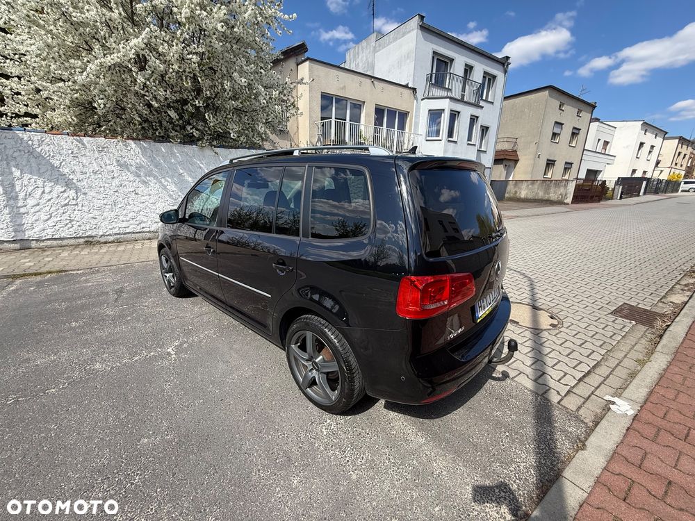 Volkswagen Touran 1.4 TSI DSG Highline - 3