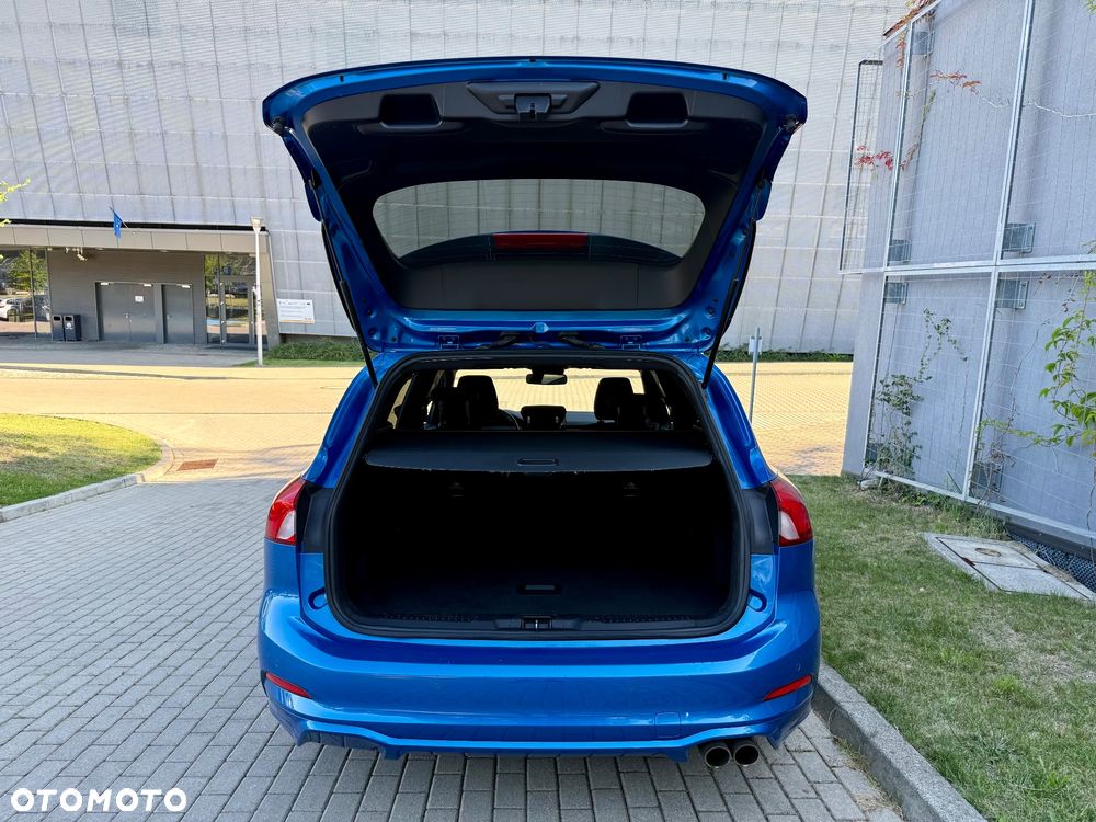 Ford Focus 1.5 EcoBoost STart-Stopp-System ST-LINE - 32