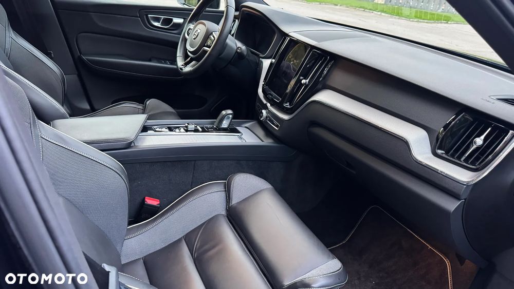 Volvo XC 60 B4 D Geartronic RDesign - 23