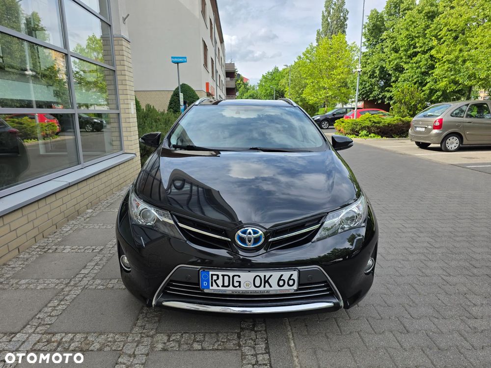 Toyota Auris - 2