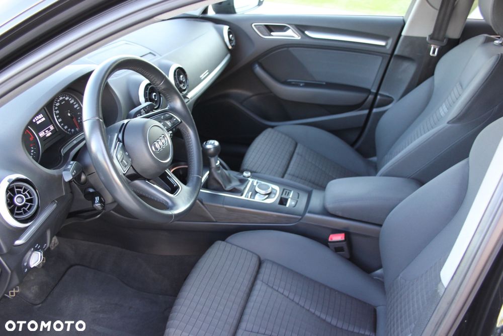Audi A3 Sportback 35 TFSI cylinder on demand sport - 24