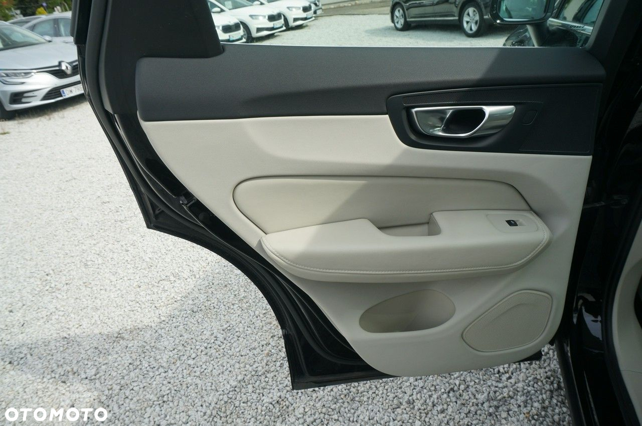Volvo XC 60 - 19