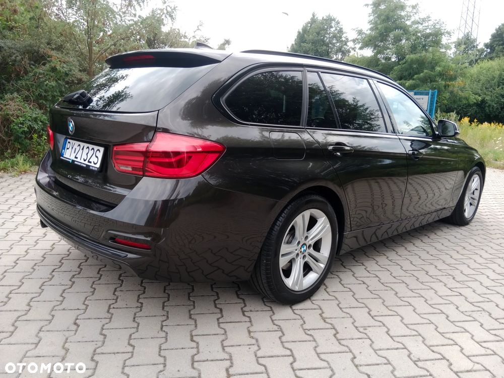 BMW Seria 3 318d Sport Line - 5
