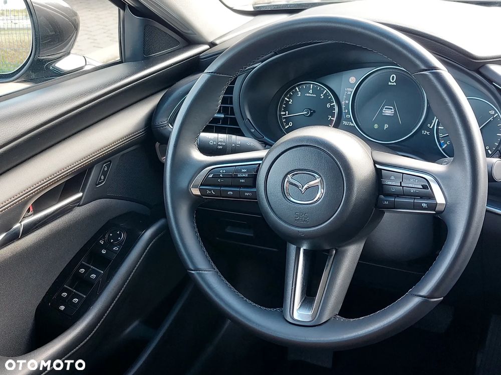 Mazda 3 - 8