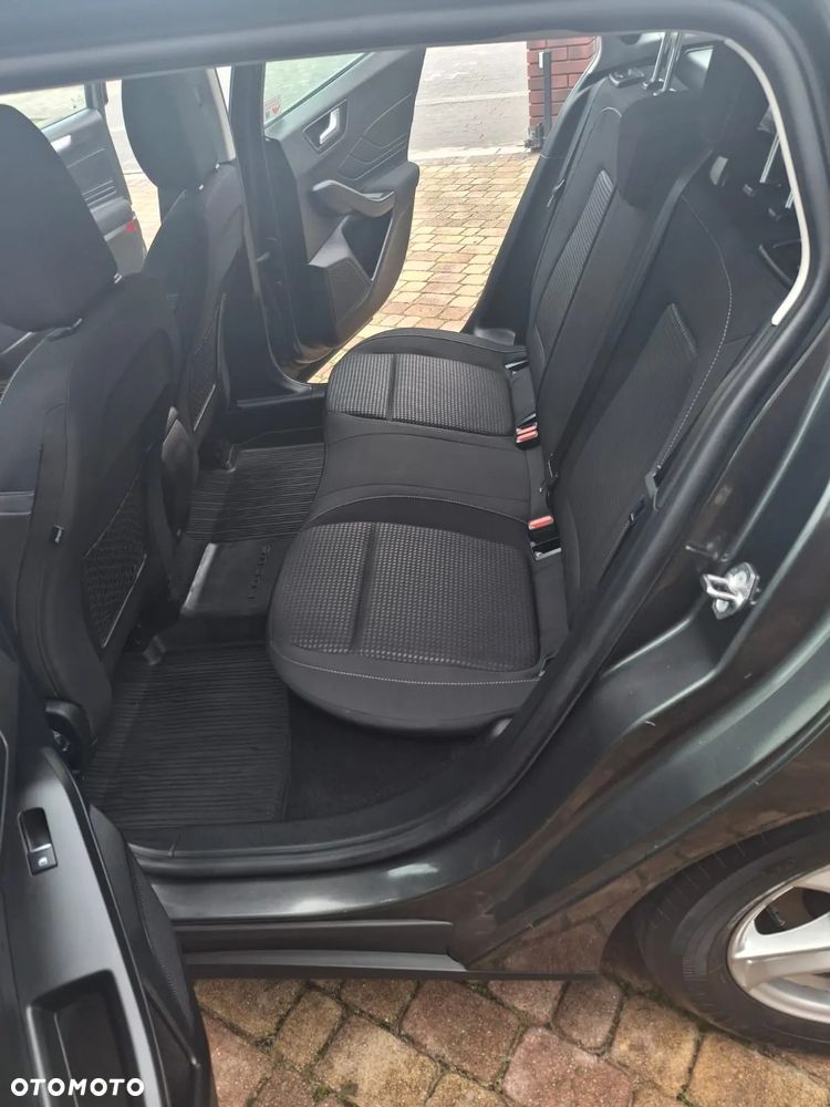 Ford Focus 1.0 EcoBoost Connected - 16