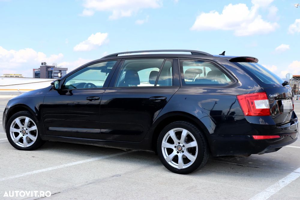 Skoda Octavia 2.0 TDI DSG Style - 6