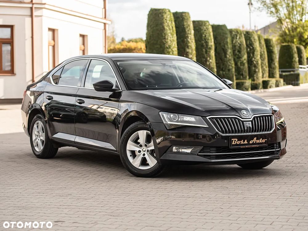 Skoda Superb 1.6 TDI DSG Ambition - 3