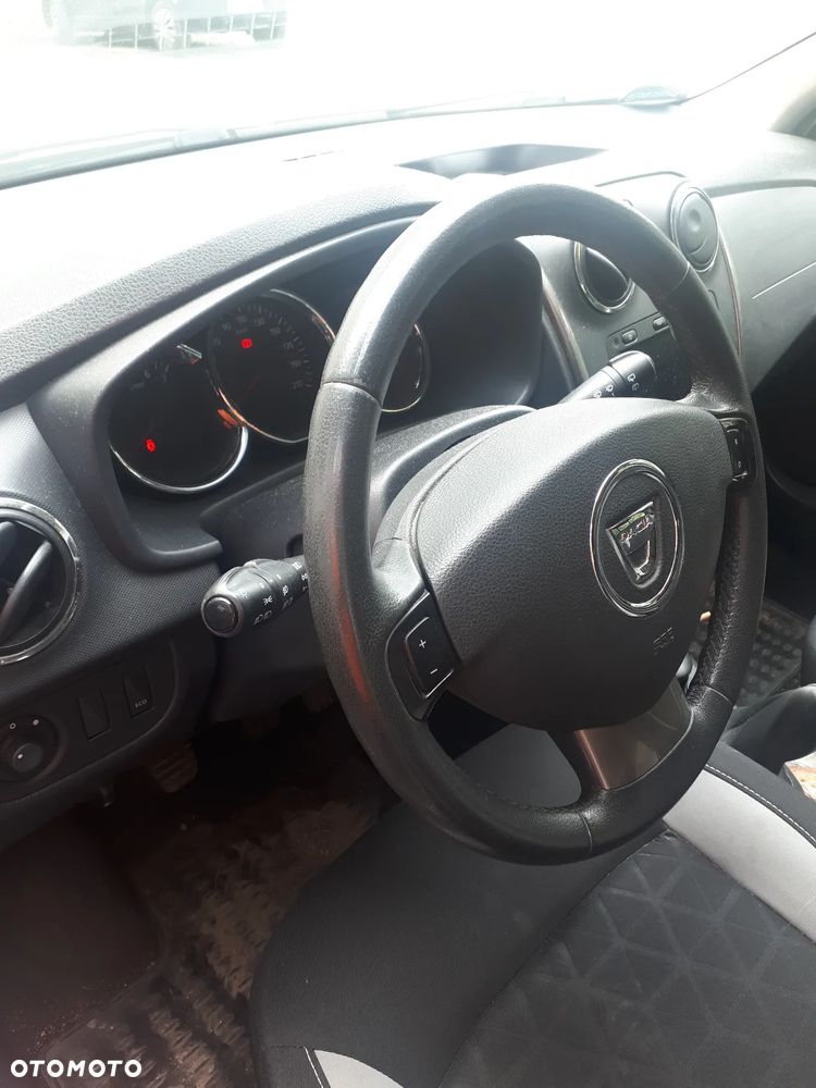 Dacia Sandero 1.5 dCi Laureate - 4