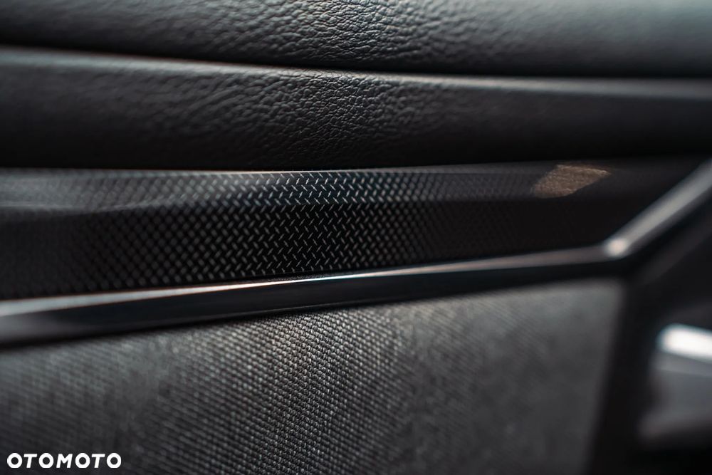 RAM 1500 Crew Cab Shortbed Bighorn - 22