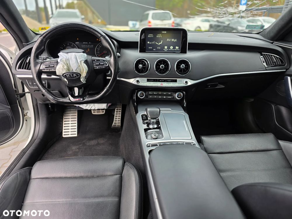 Kia Stinger 2.0 T-GDI GT Line - 22
