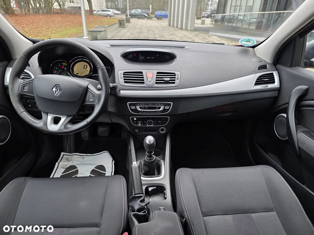 Renault Megane 1.5 dCi Privilege - 11