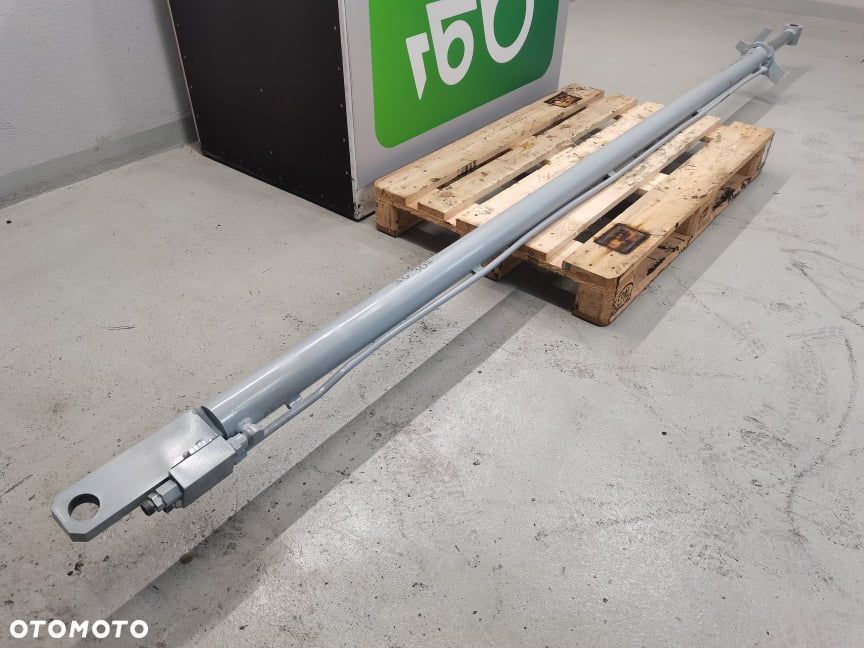 Siłownik wysuwu masztu Deutz-fahr 30.7 Agrovector - 6