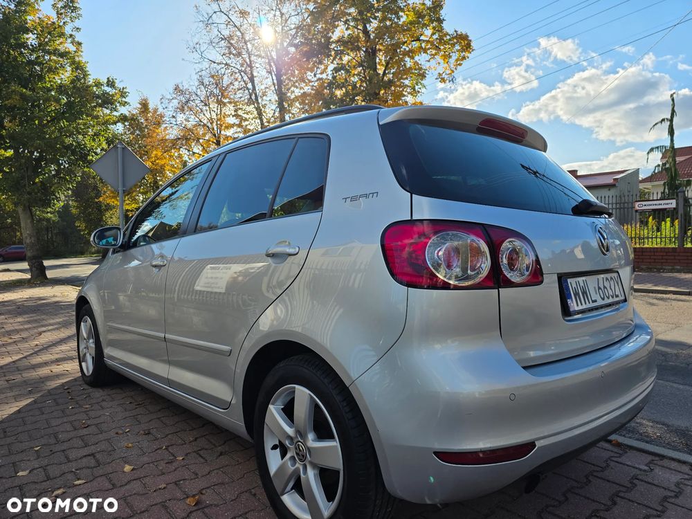 Volkswagen Golf Plus 1.6 TDI Comfortline DSG - 4
