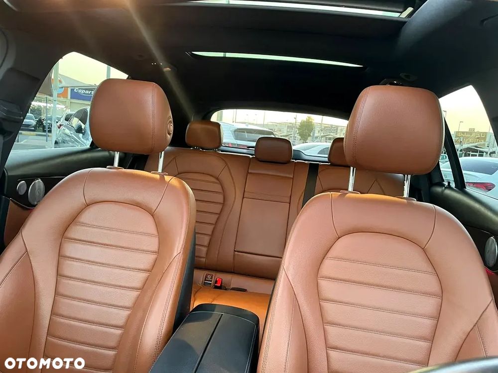 Mercedes-Benz GLC 300 4Matic 9G-TRONIC Exclusive - 13