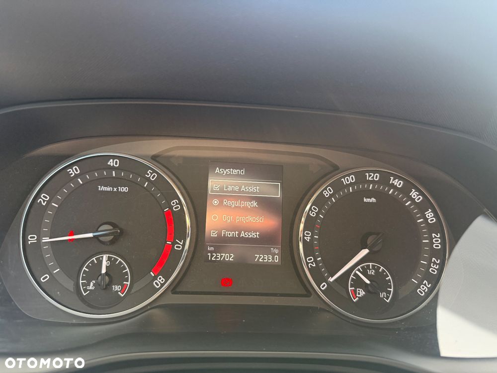 Skoda Octavia 1.5 TSI ACT Ambition - 33