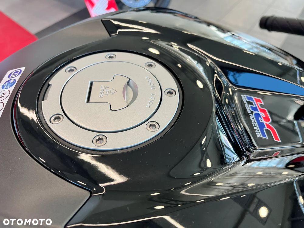 Honda CBR - 12