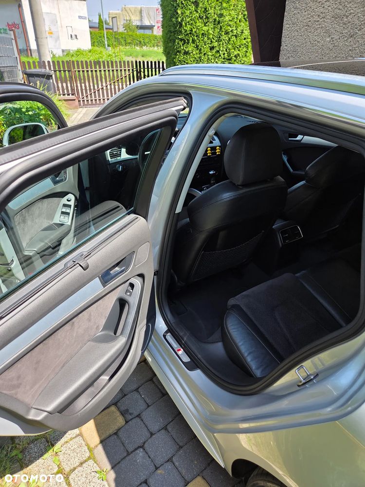 Audi A4 Avant 2.0 TDI - 8