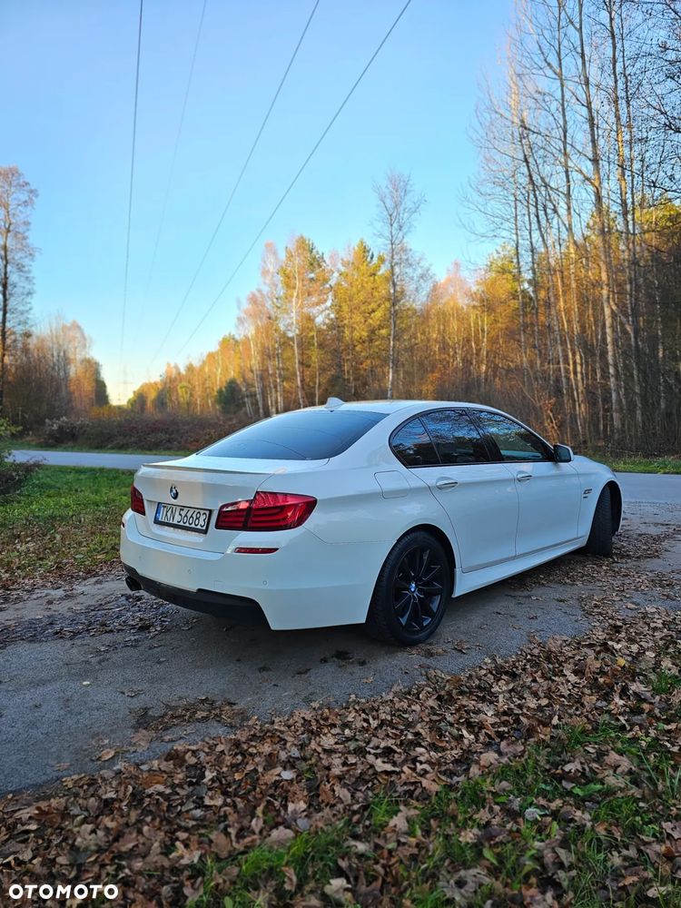 BMW Seria 5 530d xDrive - 16
