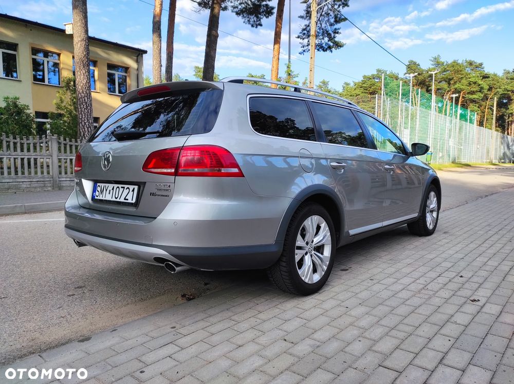 Volkswagen Passat 2.0 TDI BMT 4Mot Highline DSG - 4