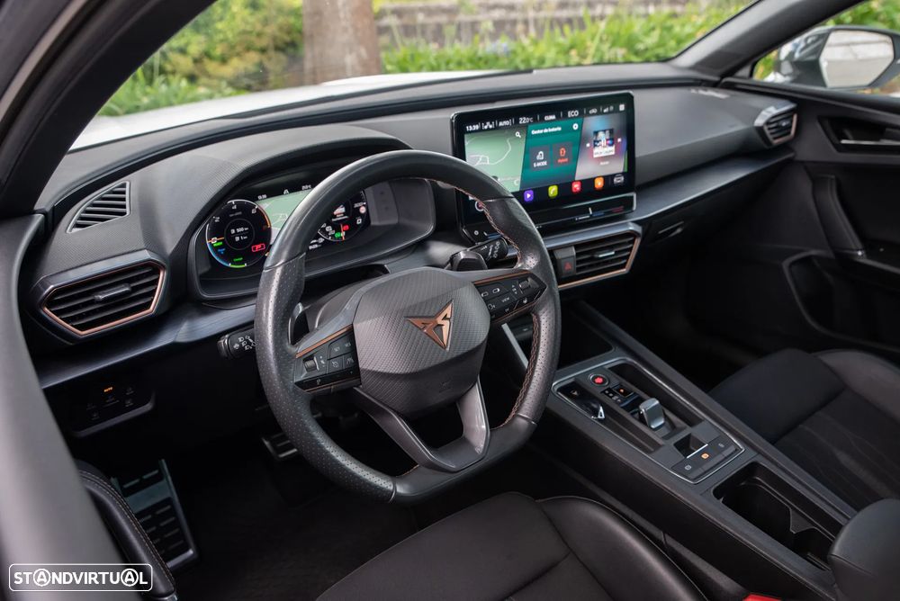 Cupra Leon ST 1.4 e-Hybrid MID DSG - 12
