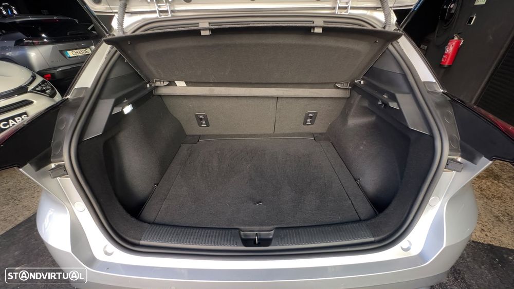 MG MG4 77 kWh Extended Range Luxury - 25