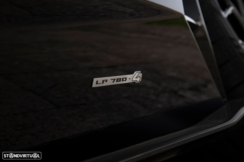 Lamborghini Aventador LP780-4 Ultimae Roadster - 20