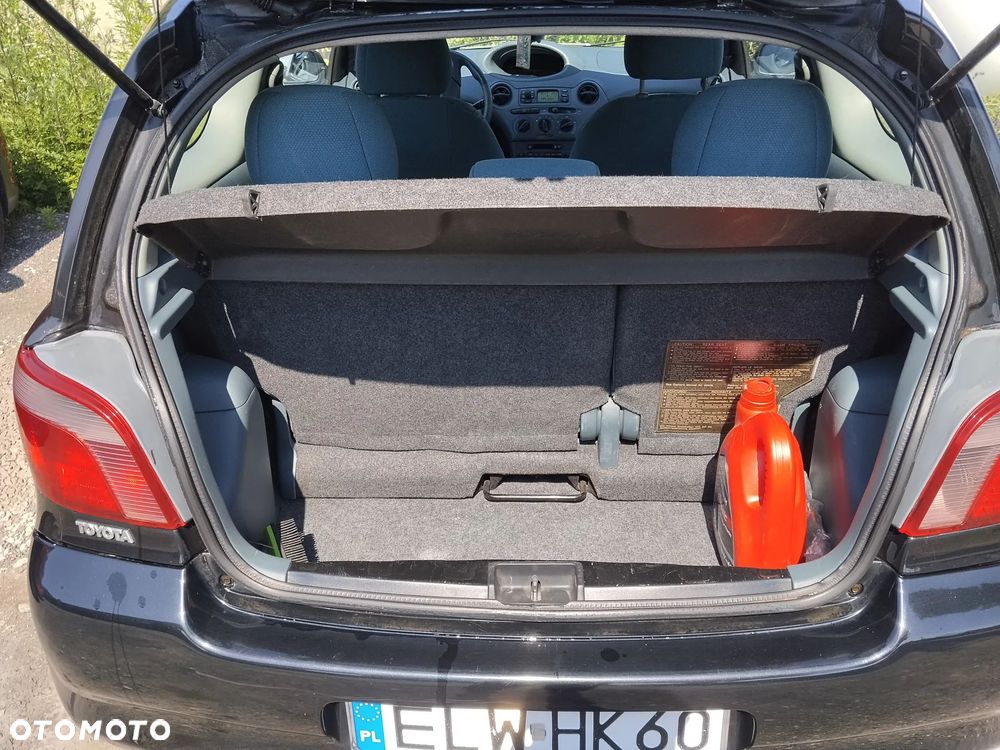 Toyota Yaris 1.0 Luna - 9