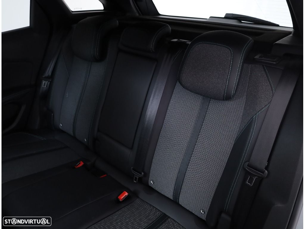 Peugeot 3008 1.2 PureTech Allure Pack EAT8 - 25