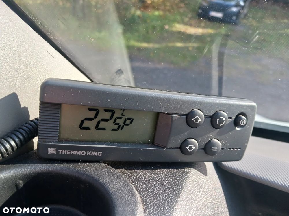 Renault Master III 2017r Izoterma chłodnia Mroźnia Agregat zasilanie 230V Salon - 9