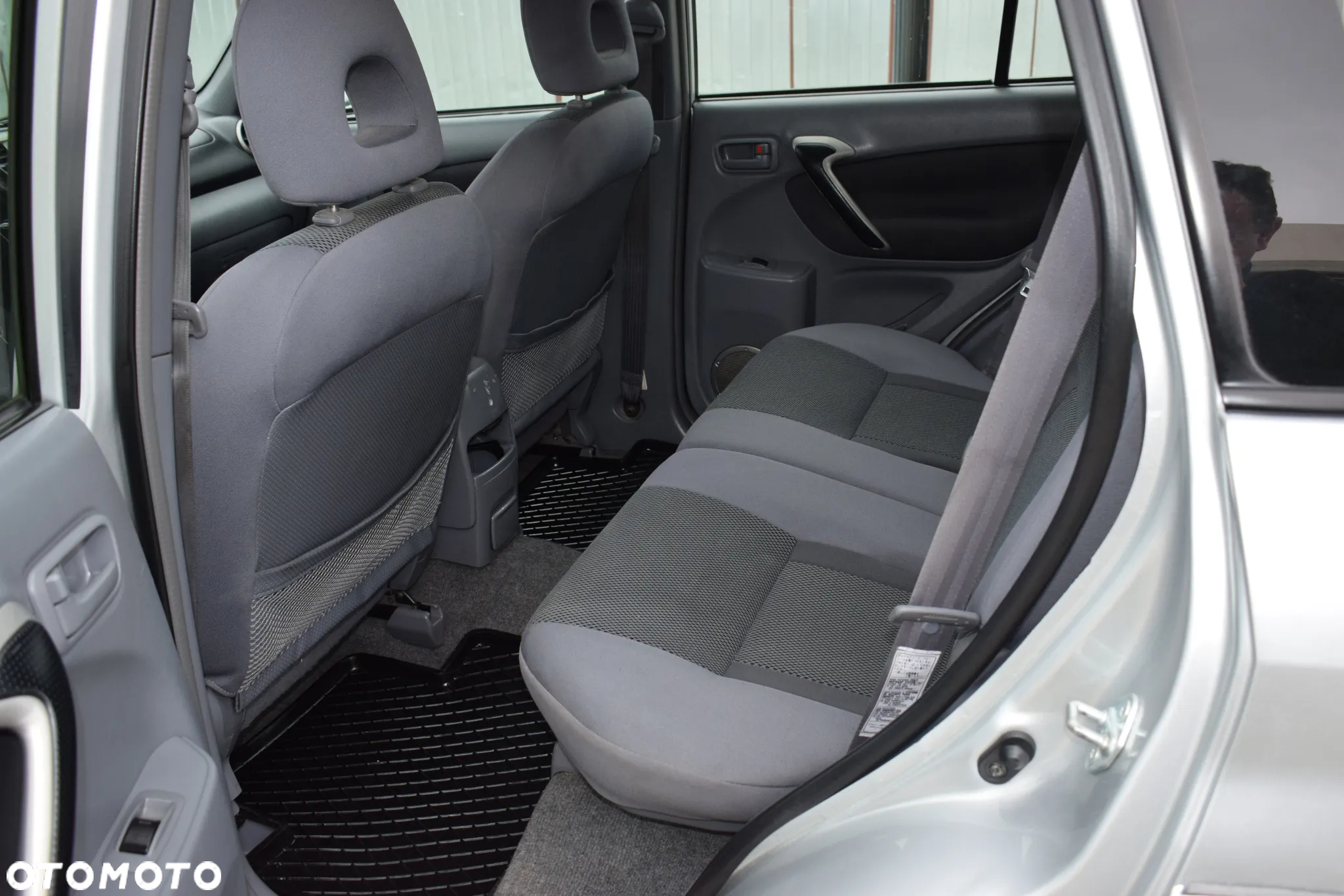 Toyota RAV4 2.0 D-4D 4x4 - 10