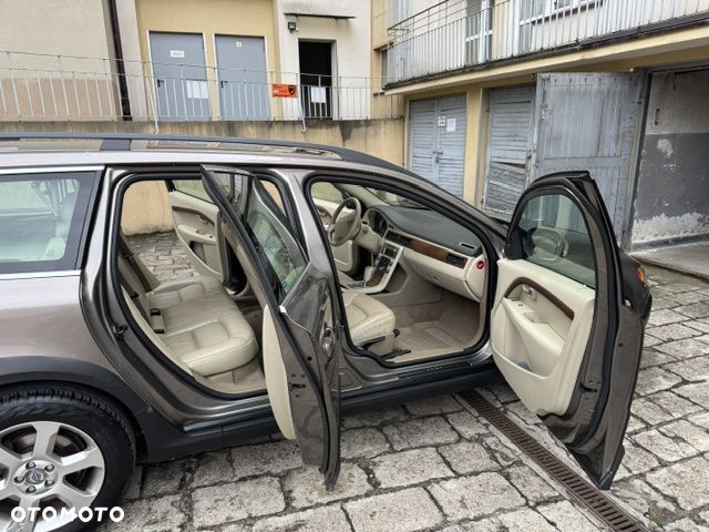 Volvo XC 70 - 5